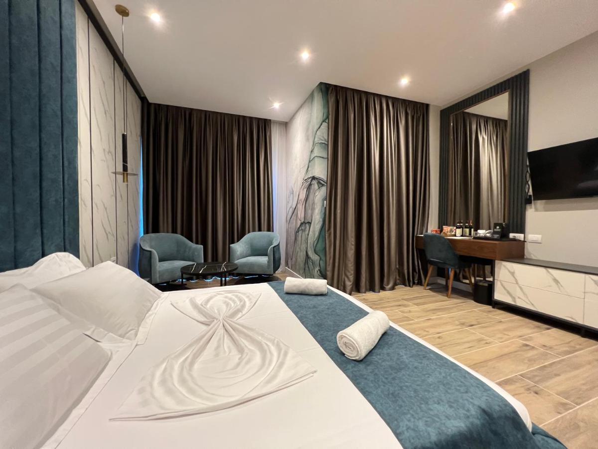 Domus Hotel & Apartments Shëngjin エクステリア 写真