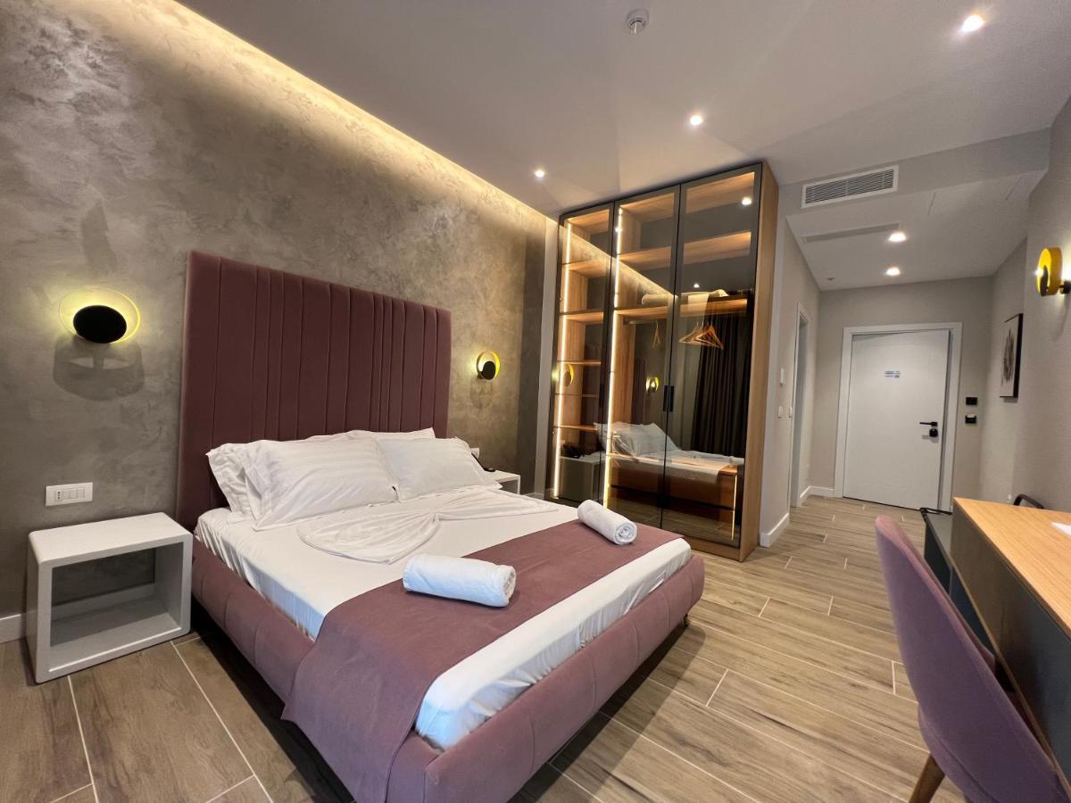 Domus Hotel & Apartments Shëngjin エクステリア 写真