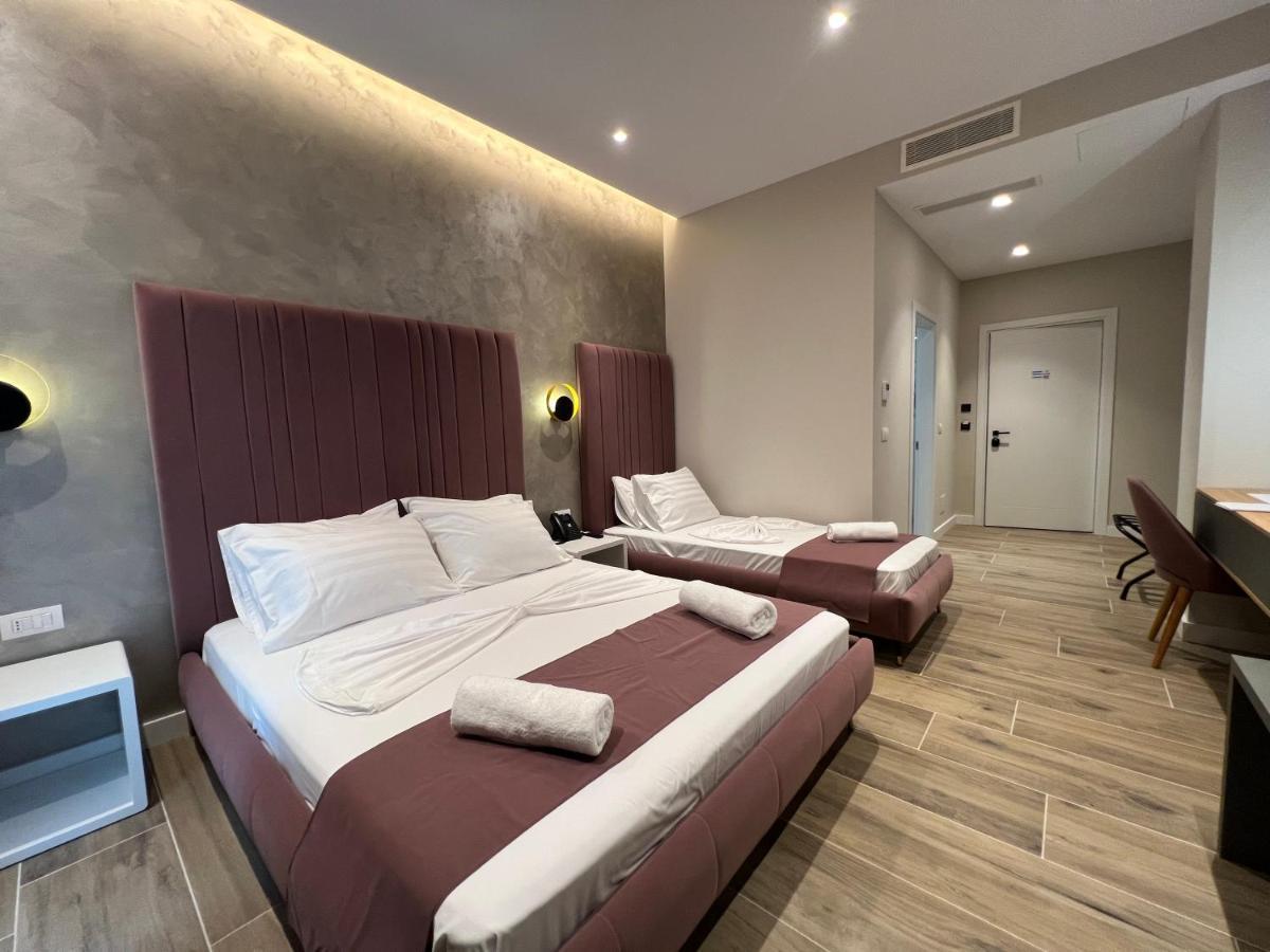 Domus Hotel & Apartments Shëngjin エクステリア 写真