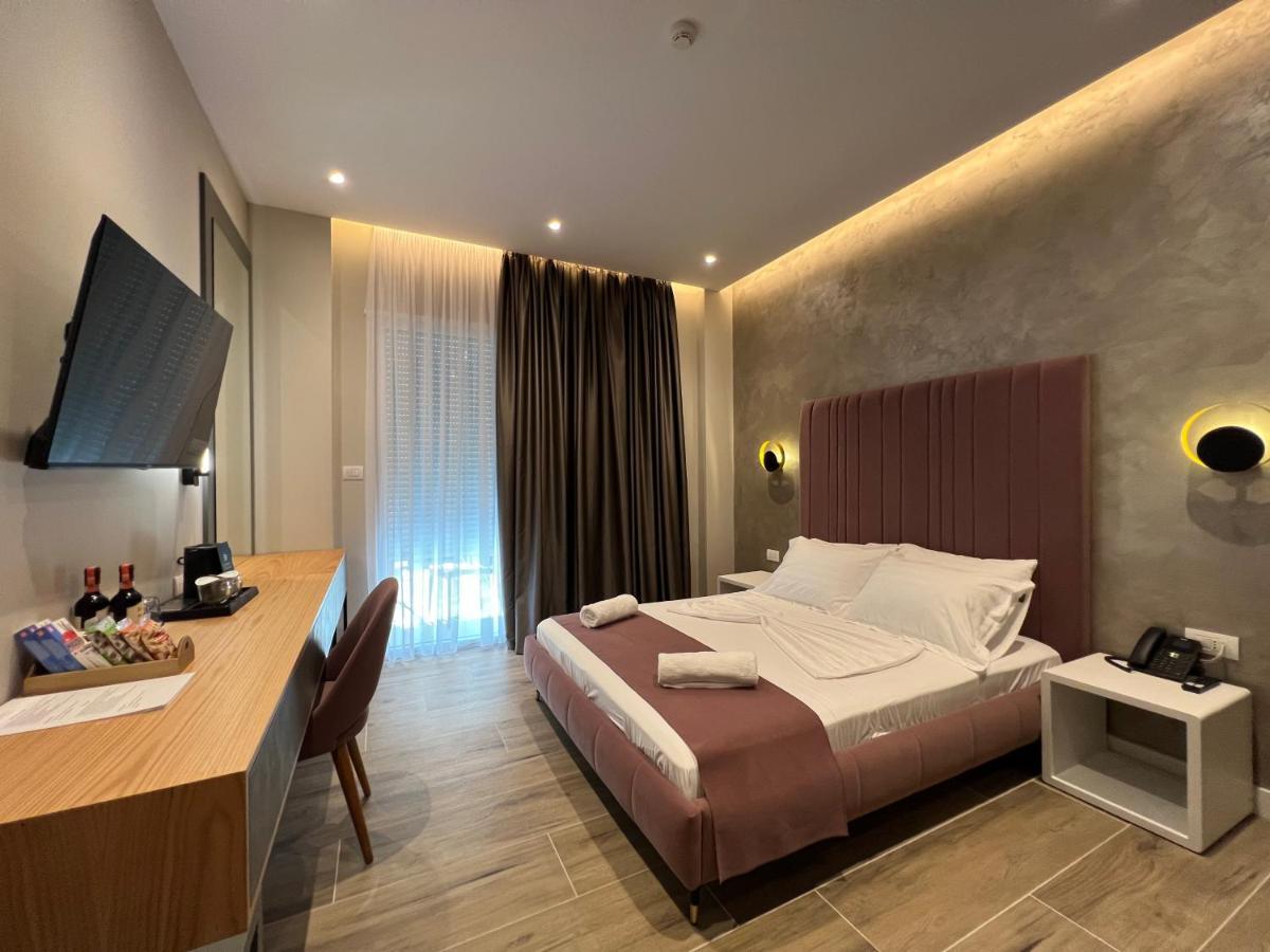 Domus Hotel & Apartments Shëngjin エクステリア 写真