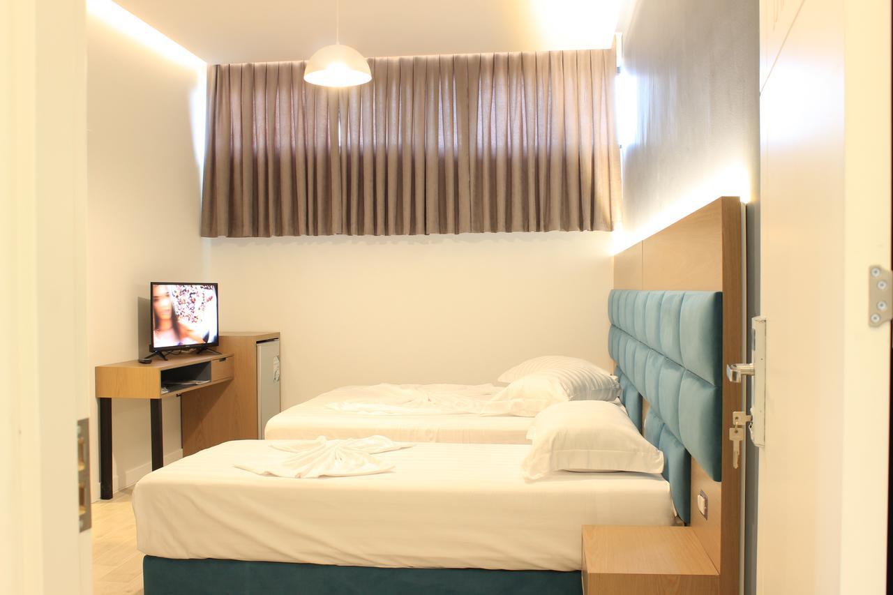 Domus Hotel & Apartments Shëngjin エクステリア 写真